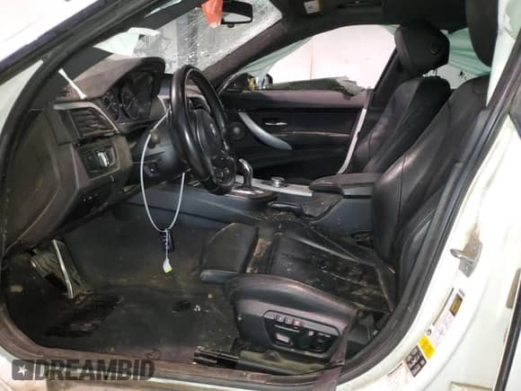 2015 BMW 3 Series 335i Gran Turismo xDrive z VIN WBA3X9C56FD868829, wystawiony jako Copart lot #55909614 z przebiegiem 163 405 mil mil oraz Szkoda całkowita • Salvage title. Historia ofert i sprzedaży dostępna na DreamBid. Obrazek 7.