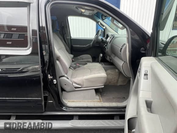 2013 Nissan Frontier SV z VIN 1N6AD0EV1DN753474, wystawiony jako IAAI lot #42399594 z przebiegiem 263 774 mil mil oraz . Historia ofert i sprzedaży dostępna na DreamBid. Obrazek 5.