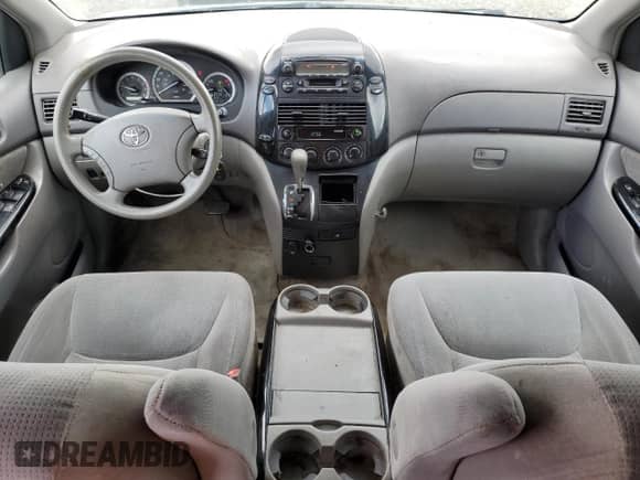 2005 Toyota Sienna LE with VIN 5TDBA23C05S032202, listed as a Copart auction lot 86481275 with 214,786 mi miles and Salvage title. Bid and sale history available at DreamBid. Image 8.