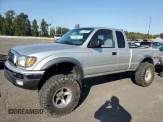 2002 Toyota Tacoma z VIN 5TEWN72NX2Z070220, wystawiony jako Copart lot #81276465 z przebiegiem 143 793 mil mil oraz Szkoda całkowita • Salvage title. Historia ofert i sprzedaży dostępna na DreamBid. Obrazek 1.