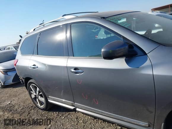 2015 Nissan Pathfinder SL with VIN 5N1AR2MN3FC687084, listed as a IAAI auction lot 43449334 with 150,013 mi miles and . Bid and sale history available at DreamBid. Image 13.