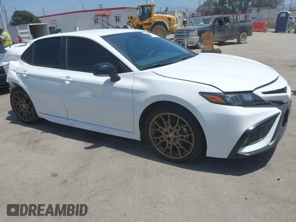 2023 Toyota Camry SE с VIN 4T1G11AK2PU146903, выставлен на аукционе IAAI как лот 42265407 с пробегом 27 211 миль миль и . История ставок и продаж доступна на DreamBid. Изображение 1.