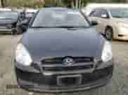 2010 Hyundai Accent GS z VIN KMHCM3AC6AU171014, wystawiony jako Copart lot #52543935 z przebiegiem Nie podano mil oraz Szkoda całkowita • Salvage title. Historia ofert i sprzedaży dostępna na DreamBid. Obrazek 5.