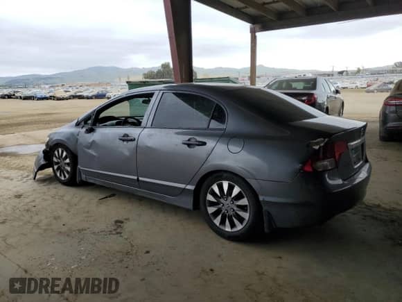 2010 Honda Civic с VIN 19XFA1E39AE037346, выставлен на аукционе Copart как лот 53279185 с пробегом 148 350 миль миль и Списание • Salvage title. История ставок и продаж доступна на DreamBid. Изображение 2.