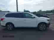 2017 Nissan Pathfinder SV with VIN 5N1DR2MM6HC623919, listed as a IAAI auction lot 42713558 with 50,221 mi miles and . Bid and sale history available at DreamBid. Image 13.