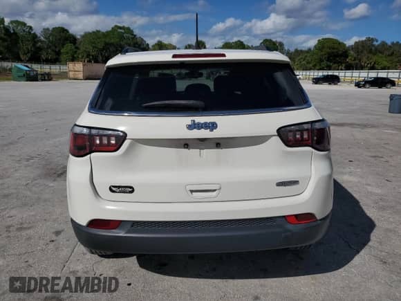 2019 Jeep Compass Altitude with VIN 3C4NJCBB6KT679538, listed as a Copart auction lot 86780275 with 51,477 mi miles and Non repairable. Bid and sale history available at DreamBid. Image 6.