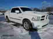 2010 Dodge 1500 Sport с VIN 1D7RV1CT8AS183115, выставлен на аукционе Copart как лот 44805135 с пробегом 131 283 миль миль и Списание • Salvage title. История ставок и продаж доступна на DreamBid. Изображение 4.