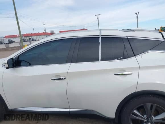 2019 Nissan Murano Platinum z VIN 5N1AZ2MS4KN108446, wystawiony jako IAAI lot #41663806 z przebiegiem 94 967 mil mil oraz . Historia ofert i sprzedaży dostępna na DreamBid. Obrazek 14.