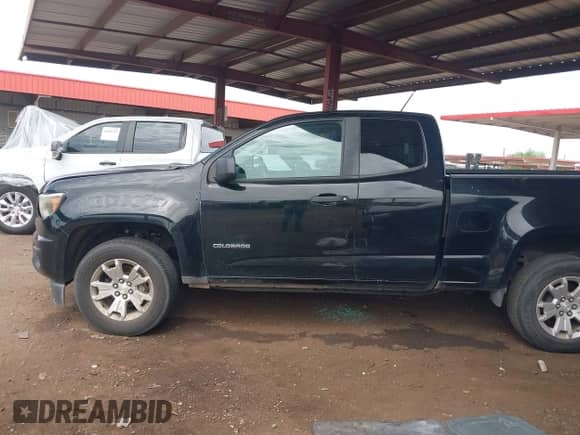 2018 Chevrolet Colorado 2WD Work Truck with VIN 1GCHSBEA8J1325601, listed as a IAAI auction lot 43111811 with 117,378 mi miles and . Bid and sale history available at DreamBid. Image 14.