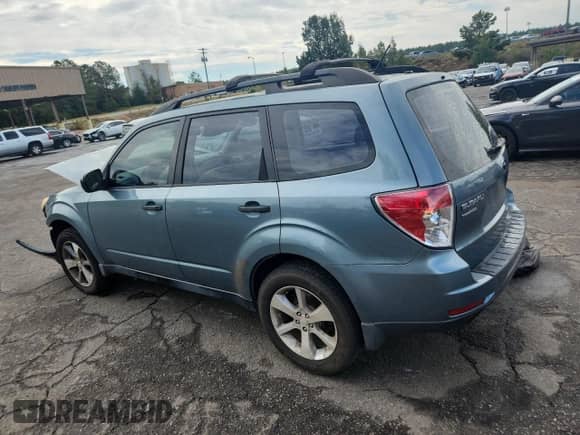 2013 Subaru Forester X z VIN JF2SHABC4DH402532, wystawiony jako Copart lot #84226855 z przebiegiem 167 334 mil mil oraz Szkoda całkowita • Salvage title. Historia ofert i sprzedaży dostępna na DreamBid. Obrazek 2.