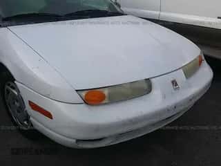 2001 Saturn SL z VIN 1G8ZK52781Z351108, wystawiony jako IAAI lot #19251283 z przebiegiem 241 448 mil mil oraz . Historia ofert i sprzedaży dostępna na DreamBid. Obrazek 6.