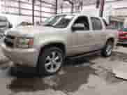 2007 Chevrolet Avalanche LTZ with VIN 3GNEC12037G144865, listed as a IAAI auction lot 42592982 with 160,962 mi miles and . Bid and sale history available at DreamBid. Image 17.