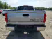 2019 Toyota Tundra SR с VIN 5TFUM5F10KX083538, выставлен на аукционе Copart как лот 68304055 с пробегом 131 034 миль миль и Списание • Salvage title. История ставок и продаж доступна на DreamBid. Изображение 6.