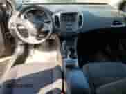 2019 Chevrolet Cruze LT z VIN 1G1BE5SM2K7118903, wystawiony jako Copart lot #60376485 z przebiegiem 152 242 mil mil oraz Czysty tytuł • Clean title. Historia ofert i sprzedaży dostępna na DreamBid. Obrazek 8.