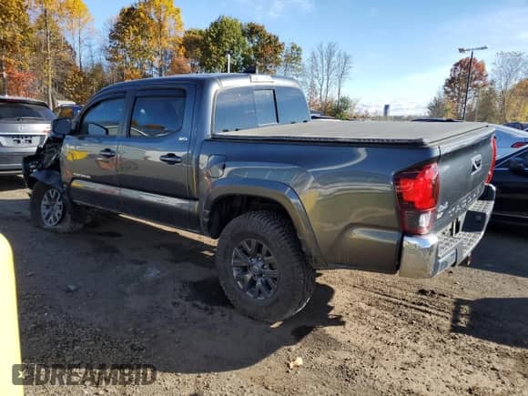 2023 Toyota Tacoma SR z VIN 3TMCZ5AN1PM549871, wystawiony jako Copart lot #86718625 z przebiegiem 34 549 mil mil oraz Szkoda całkowita • Salvage title. Historia ofert i sprzedaży dostępna na DreamBid. Obrazek 2.