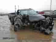 2007 GMC Sierra 1500 Work Truck z VIN 1GTEK14X27Z626622, wystawiony jako Copart lot #86516794 z przebiegiem Nie podano mil oraz Czysty tytuł • Clean title. Historia ofert i sprzedaży dostępna na DreamBid. Obrazek 10.
