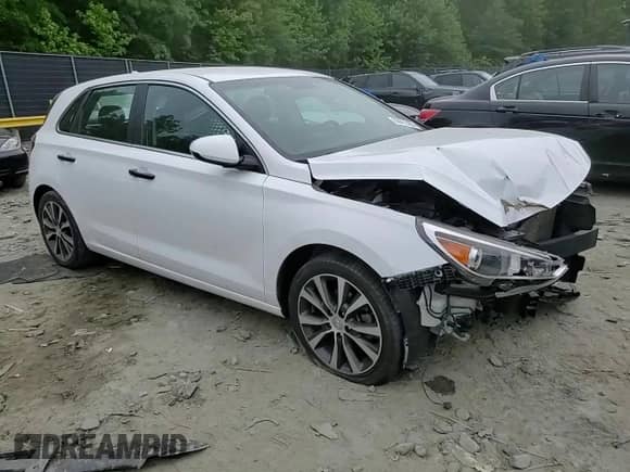 2019 Hyundai Elantra с VIN KMHH35LE9KU107862, выставлен на аукционе Copart как лот 58411455 с пробегом 72 627 миль миль и Списание • Salvage title. История ставок и продаж доступна на DreamBid. Изображение 13.