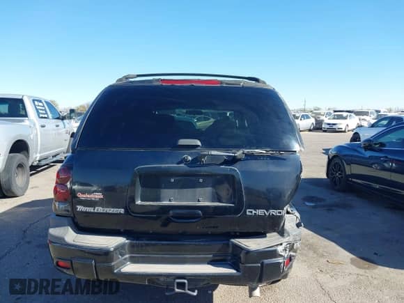 2002 Chevrolet TrailBlazer LT with VIN 1GNDT13S922433990, listed as a IAAI auction lot 41387354 with 185,525 mi miles and . Bid and sale history available at DreamBid. Image 17.