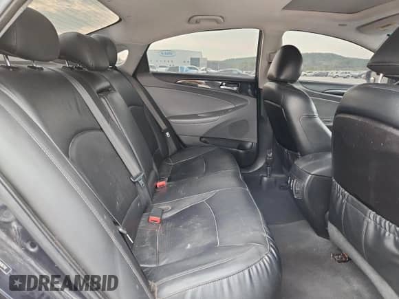 2013 Hyundai Sonata Limited с VIN 5NPEC4AC4DH696741, выставлен на аукционе Copart как лот 82441055 с пробегом 131 079 миль миль и Списание • Salvage title. История ставок и продаж доступна на DreamBid. Изображение 10.