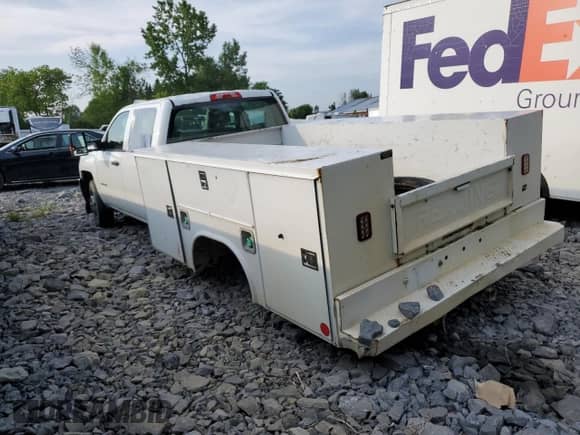 2018 Chevrolet Silverado 3500HD Work Truck с VIN 1GB4KYCY6JF124885, выставлен на аукционе Copart как лот 61154445 с пробегом 115 687 миль миль и Списание • Salvage title. История ставок и продаж доступна на DreamBid. Изображение 2.