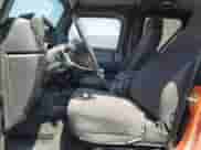 2005 Jeep Wrangler X с VIN 1J4FA39S55P331727, выставлен на аукционе Copart как лот 81050685 с пробегом Не указан миль и Списание • Salvage title. История ставок и продаж доступна на DreamBid. Изображение 7.