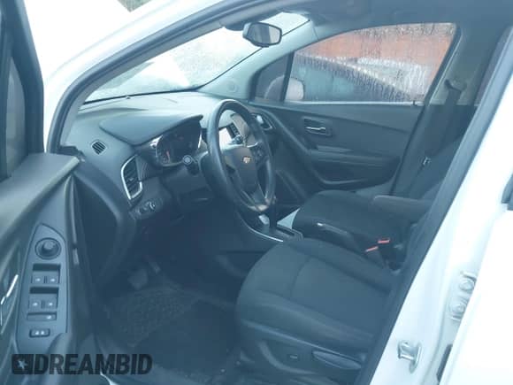 2017 Chevrolet Trax LS with VIN 3GNCJKSB4HL279592, listed as a IAAI auction lot 43493348 with 146,535 mi miles and . Bid and sale history available at DreamBid. Image 5.