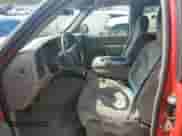 2000 GMC Sierra 1500 SLE with VIN 1GTEC19V2YZ311891, listed as a Copart auction lot 68736895 with 181,455 mi miles and Salvage title. Bid and sale history available at DreamBid. Image 7.