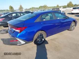2024 Hyundai Elantra SEL с VIN KMHLM4DG8RU637283, выставлен на аукционе IAAI как лот 43202951 с пробегом 32 432 миль миль и . История ставок и продаж доступна на DreamBid. Изображение 4.