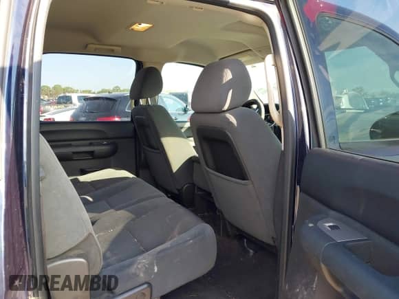 2009 Chevrolet Silverado 1500 LT with VIN 3GCEC23CX9G281232, listed as a IAAI auction lot 42968901 with 180,680 mi miles and . Bid and sale history available at DreamBid. Image 8.