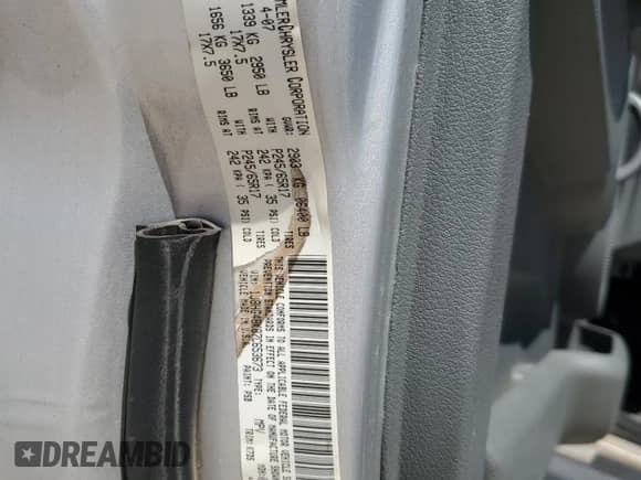 2007 Jeep Commander Sport z VIN 1J8HG48K87C653673, wystawiony jako Copart lot #50771524 z przebiegiem 213 411 mil mil oraz Szkoda całkowita • Salvage title. Historia ofert i sprzedaży dostępna na DreamBid. Obrazek 12.