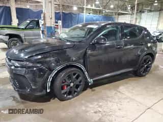 2024 Dodge Hornet R/T с VIN ZACPDFCW1R3A39135, выставлен на аукционе Copart как лот 86421454 с пробегом 7 305 миль миль и Списание • Salvage title. История ставок и продаж доступна на DreamBid. Изображение 1.