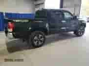 2017 Toyota Tacoma SR5 with VIN 5TFCZ5AN1HX052069, listed as a Copart auction lot 85709515 with 165,409 mi miles and Clean title. Bid and sale history available at DreamBid. Image 3.