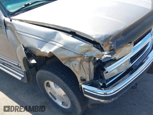 1998 Chevrolet Silverado 1500 с VIN 1GCEK19R5WR151752, выставлен на аукционе IAAI как лот 43050125 с пробегом 130 834 миль миль и . История ставок и продаж доступна на DreamBid. Изображение 6.