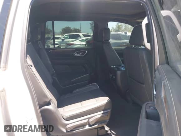 2023 Chevrolet Suburban Premier с VIN 1GNSKFKD6PR294748, выставлен на аукционе IAAI как лот 42402000 с пробегом 44 783 миль миль и . История ставок и продаж доступна на DreamBid. Изображение 8.