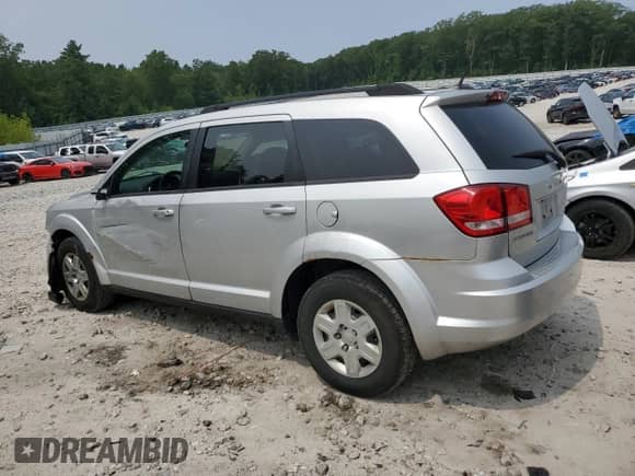 2011 Dodge Journey Express with VIN 3D4PG4FB8BT536844, listed as a Copart auction lot 67824005 with 197,407 mi miles and Clean title. Bid and sale history available at DreamBid. Image 2.