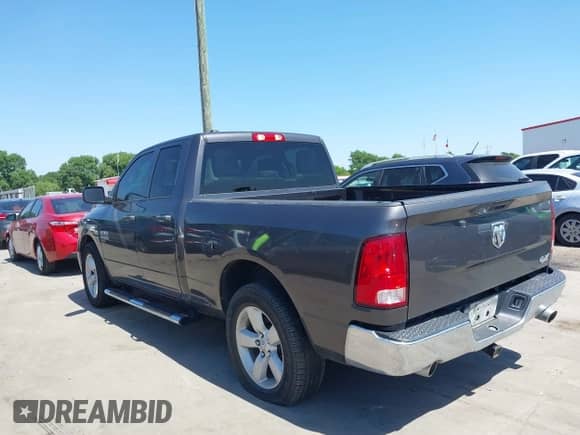 2021 Ram 1500 Tradesman z VIN 1C6RR6FT9MS503545, wystawiony jako IAAI lot #41979407 z przebiegiem 88 337 mil mil oraz . Historia ofert i sprzedaży dostępna na DreamBid. Obrazek 14.