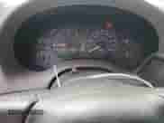 2002 Chevrolet S-10 LS z VIN 1GCDT19WX28174488, wystawiony jako Copart lot #71687235 z przebiegiem 131 363 mil mil oraz Czysty tytuł • Clean title. Historia ofert i sprzedaży dostępna na DreamBid. Obrazek 9.