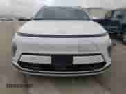 2025 Hyundai Kona SEL с VIN KM8HC3A61SU022501, выставлен на аукционе Copart как лот 55864225 с пробегом 13 047 миль миль и Списание • Salvage title. История ставок и продаж доступна на DreamBid. Изображение 5.