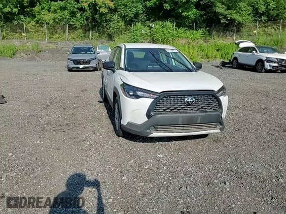 2022 Toyota Corolla Cross L with VIN 7MUAAABG1NV033438, listed as a Copart auction lot 66135615 with 116,699 mi miles and Salvage title. Bid and sale history available at DreamBid. Image 14.