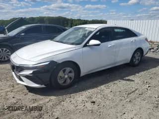 2025 Hyundai Elantra SE with VIN KMHLL4DG2SU898126, listed as a Copart auction lot 69808525 with 8,327 mi miles and Salvage title. Bid and sale history available at DreamBid. Image 1.