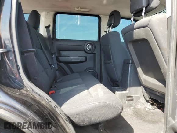 2011 Dodge Nitro Heat with VIN 1D4PT4GK6BW607981, listed as a Copart auction lot 69587695 with 160,495 mi miles and Salvage title. Bid and sale history available at DreamBid. Image 10.
