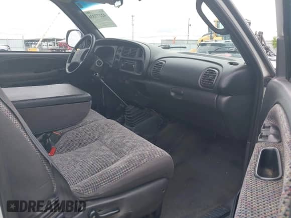 2001 Dodge 2500 with VIN 3B7KF23711G233829, listed as a IAAI auction lot 42277336 with 206,695 mi miles and . Bid and sale history available at DreamBid. Image 5.
