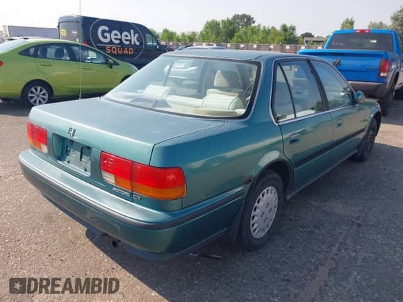 1993 Honda Accord LX с VIN 1HGCB7551PA033244, выставлен на аукционе IAAI как лот 42789486 с пробегом 368 309 миль миль и . История ставок и продаж доступна на DreamBid. Изображение 4.