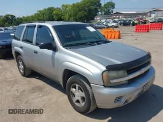 2004 Chevrolet TrailBlazer LS с VIN 1GNDS13S742222809, выставлен на аукционе IAAI как лот 43029504 с пробегом 185 844 миль миль и . История ставок и продаж доступна на DreamBid. Изображение 1.