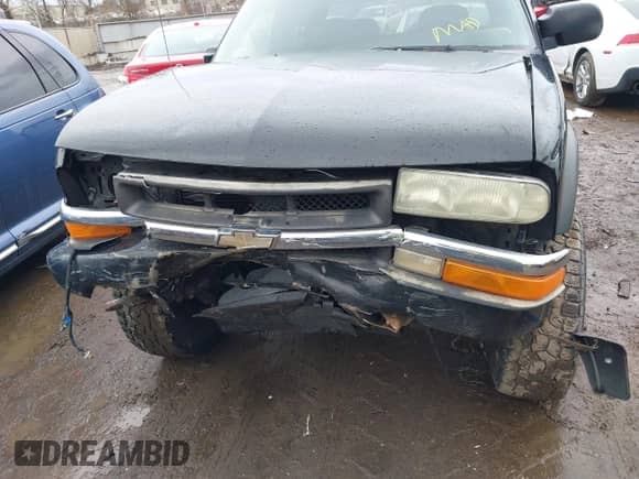 2003 Chevrolet S-10 LS с VIN 1GCDT13XX3K132733, выставлен на аукционе IAAI как лот 41732952 с пробегом 141 180 миль миль и . История ставок и продаж доступна на DreamBid. Изображение 6.