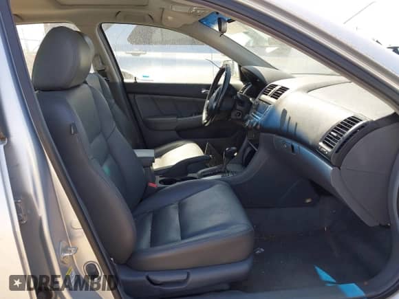 2007 Honda Accord with VIN JHMCN36437C003444, listed as a IAAI auction lot 42757296 with 247,409 mi miles and . Bid and sale history available at DreamBid. Image 5.