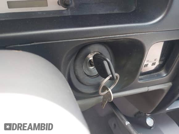 2004 Toyota Tacoma PreRunner z VIN 5TESM92N04Z356142, wystawiony jako IAAI lot #43244585 z przebiegiem 227 011 mil mil oraz . Historia ofert i sprzedaży dostępna na DreamBid. Obrazek 11.