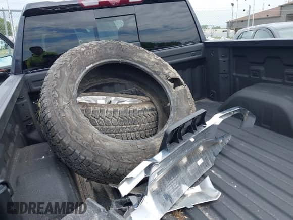 2024 GMC Sierra 1500 Denali с VIN 3GTUUGED4RG312017, выставлен на аукционе IAAI как лот 42371744 с пробегом 7 571 миль миль и . История ставок и продаж доступна на DreamBid. Изображение 12.