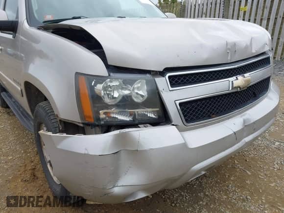 2008 Chevrolet Tahoe 3LT с VIN 1GNFK13078R261520, выставлен на аукционе IAAI как лот 43429296 с пробегом 262 882 миль миль и . История ставок и продаж доступна на DreamBid. Изображение 6.