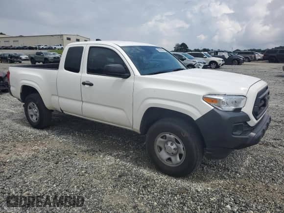 2023 Toyota Tacoma SR z VIN 3TYRX5GN2PT085100, wystawiony jako Copart lot #70010035 z przebiegiem 48 446 mil mil oraz Szkoda całkowita • Salvage title. Historia ofert i sprzedaży dostępna na DreamBid. Obrazek 4.